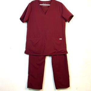 Figs Scrub Set in burgundy Women’s Large